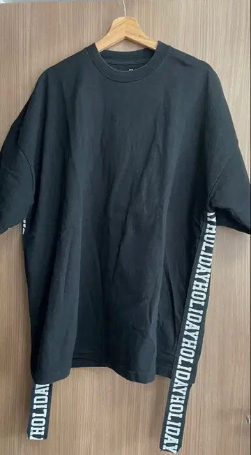 HOLIDAY 슈퍼 파인 드라이 미니 드레스 로고 테이프