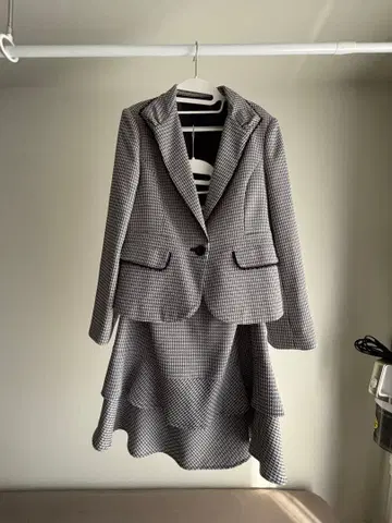 수트 자켓 프릴 스커트 세트 13호 사이즈