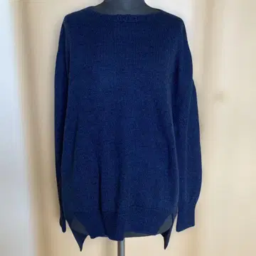 네이비 슬릿 니트 스웨터 긴팔