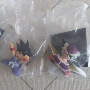 제일복권 드래곤볼 E상 만화 스트럭처 2종 세트