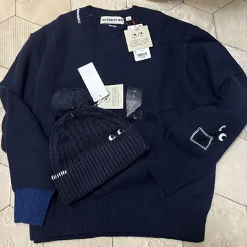 유니클로와 Anya Hindmarch 콜라보 네이비 2개 세트