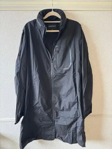 엠포리오 아르마니 윈드브레이커 블랙 52