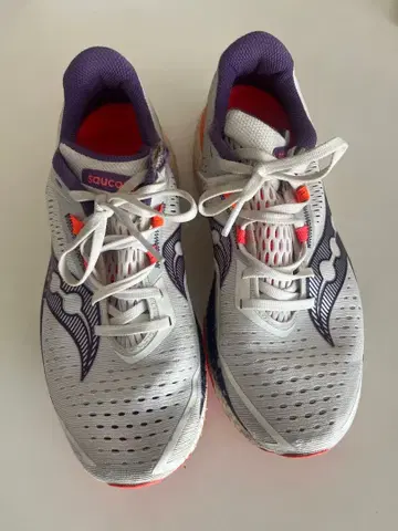 Saucony 엔돌핀 스피드 4 러닝