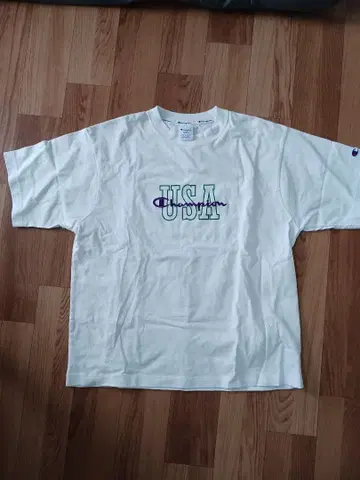 Champion USA 로고 T셔츠 S사이즈 화이트