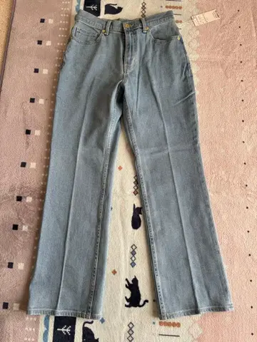 anySiS 미사용 새상품 세미 플레어 데님 팬츠