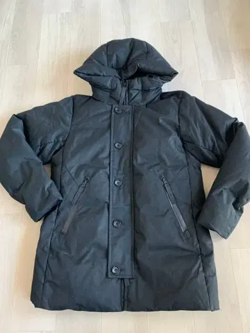 후드 부착 점퍼 코트 블랙 컬러