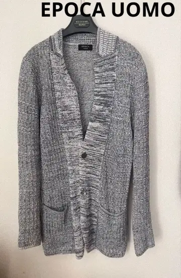 EPOCA UOMO. 그레이 니트 가디건 버튼 포함