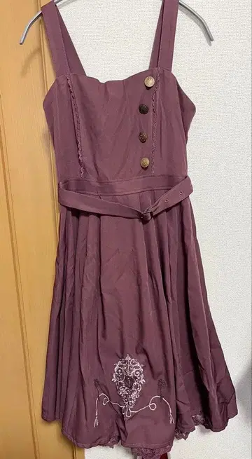 axes femme 자수 오버롤 스커트