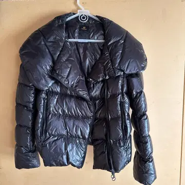 TATRAS 블랙 다운 자켓