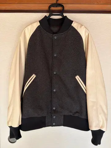 UNIQLO 바시티 자켓 XL 사이즈