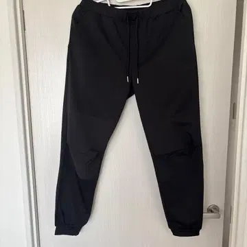 COMME CA ISM 블랙 조거 팬츠
