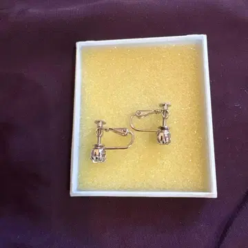 실버 후프형 귀찌 구형 장식