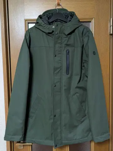 올리브 그린 다운 자켓