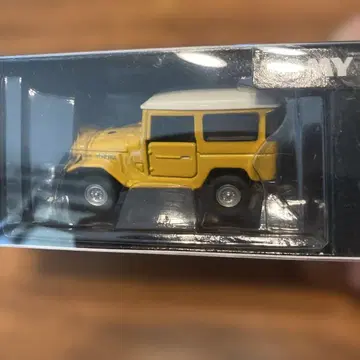 토미카 리미티드 도요타 랜드크루저 FJ40 미개봉