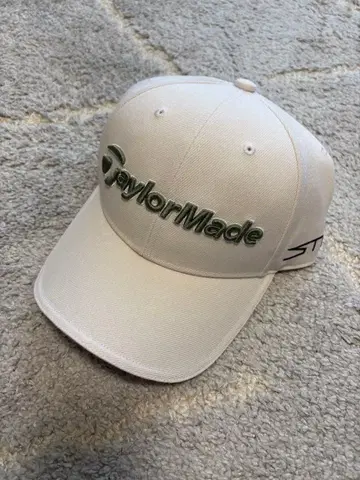 TaylorMade 캡 화이트