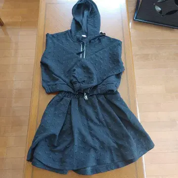 mezzo piano 블랙 셋업 M 사이즈 이너 포함