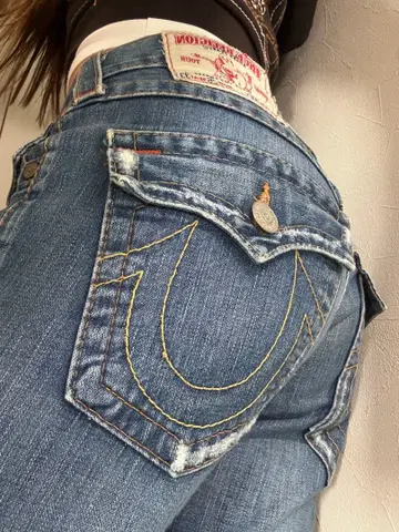 트루 릴리전 부츠컷 데님