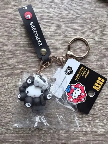 [ 미개봉 새상품 ] 만박 쿠로먀쿠먀쿠  키링 헬로키티