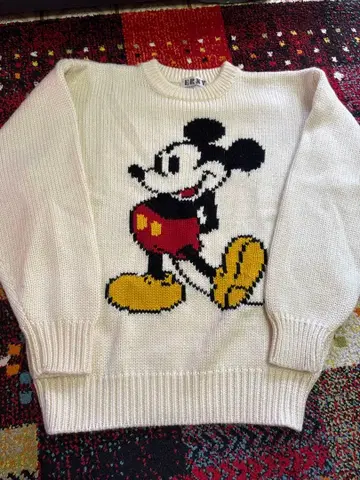 미키마우스 스웨터