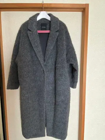 지나시스 그레이 체스터 코트