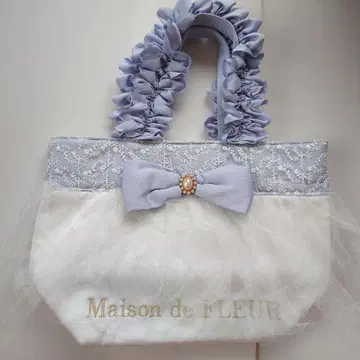 [ 새상품급 ] 메종 드 플뢰르 마리에 펄 프릴 핸들 토트백