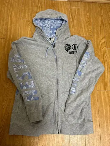 NESTA 그레이 후드티 후드 부착