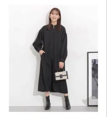 나노 유니버스 프론트 호두 단추 스탠드 칼라 원피스 블랙