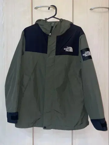 THE NORTH FACE 마운틴 후드티 카키 S 사이즈