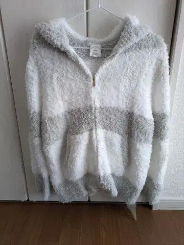 새상품 piqu 플리스 후드 부착 룸웨어