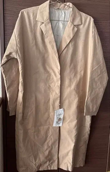 새상품 니콜 화이트 코트 11000엔