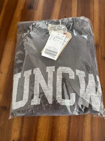 [ REMIRELIEF/레미 리프 ] UNCW SWEAT