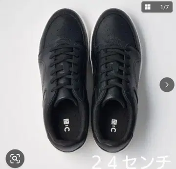 유니클로c 스니커즈 24cm