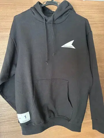 디센던트 후드 부착 맨투맨 후드티