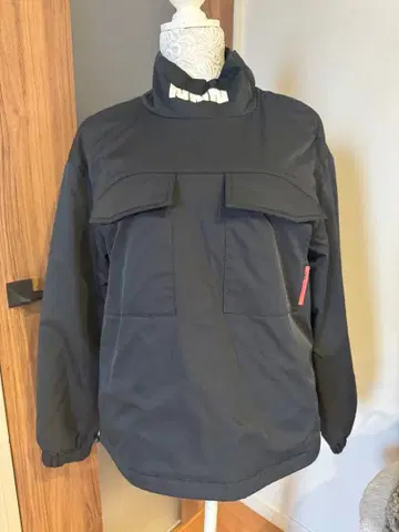 NBB WEEKEND 블랙 다운 브레이커