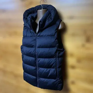 유니클로 다운 베스트 네이비 빅 사이즈 XL