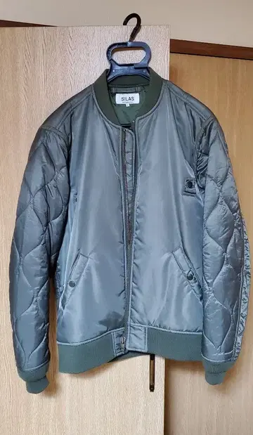 SILAS 사이러스 MA-1 퀼팅 나일론 자켓 L 사이즈