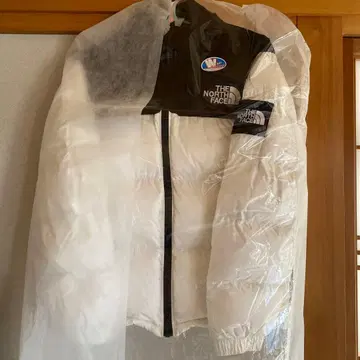 THE NORTH FACE 다운 자켓 화이트/블랙