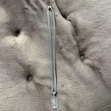 실버 성모 마리아 메달 목걸이