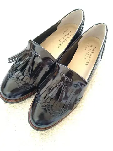 마가렛호웰 아이디어 플랫슈즈 B 유리 22cm