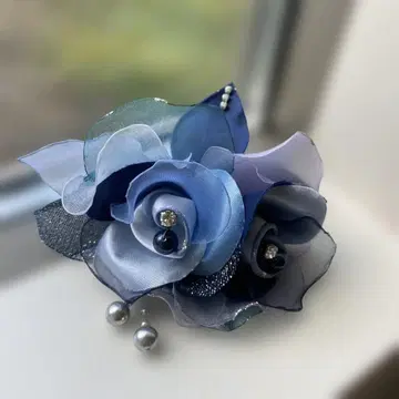 여성용 포멀 코사지