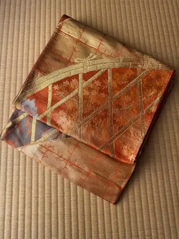 단풍 무늬 금실 오비