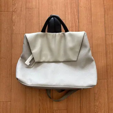 ear 이아파피요 백팩