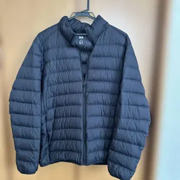 유니클로 울트라 라이트 다운 L 사이즈 블랙