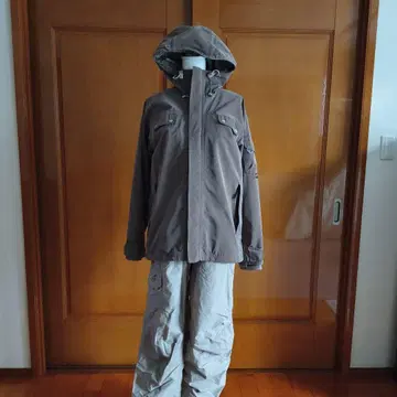 아웃도어용 M 사이즈 우비 상하의