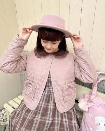 [ 새상품 ] 아오키 미사코 시마무라 산리오 퀼팅 자켓 L