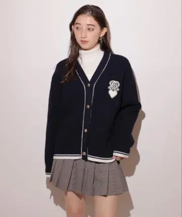 Rirandture 로고 아플리케 라인 가디건 네이비 2