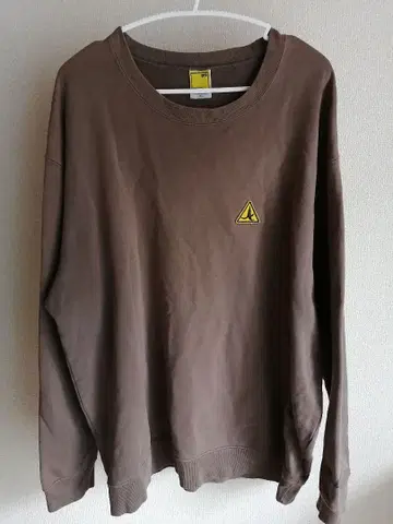 CREEP UPS 브라운 맨투맨 트레이닝복 XL 사이즈