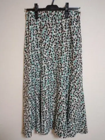 [ 새상품 ] 언타이틀 롱 스커트