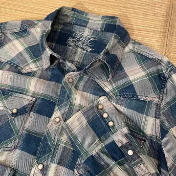 T.M.T. 체크 무늬 긴팔 셔츠 XL