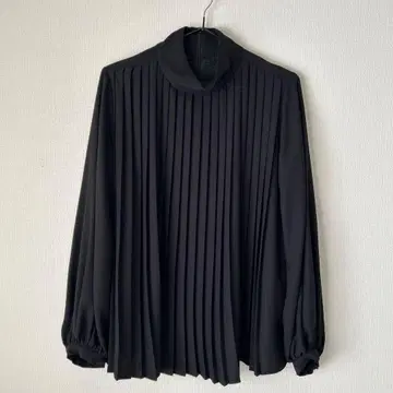 미라 오웬 플리츠 블라우스 블랙